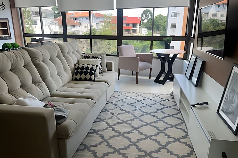 Apartamento próximo à Via Gastronômica com 2 dormitórios