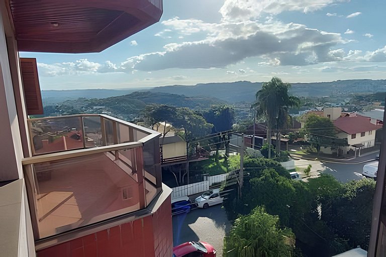 Apto com sacada e vista vale dos vinhedos