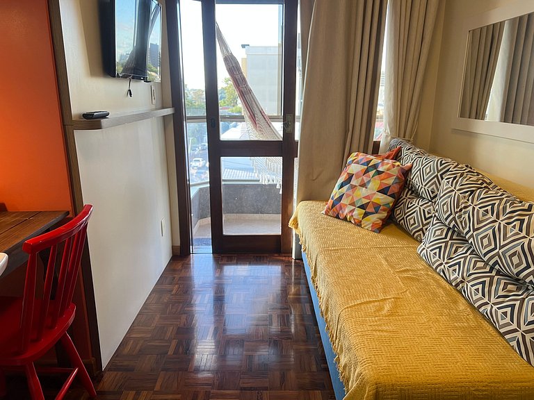 Apartamento com sacada e vista para o Vale dos Vinhedos