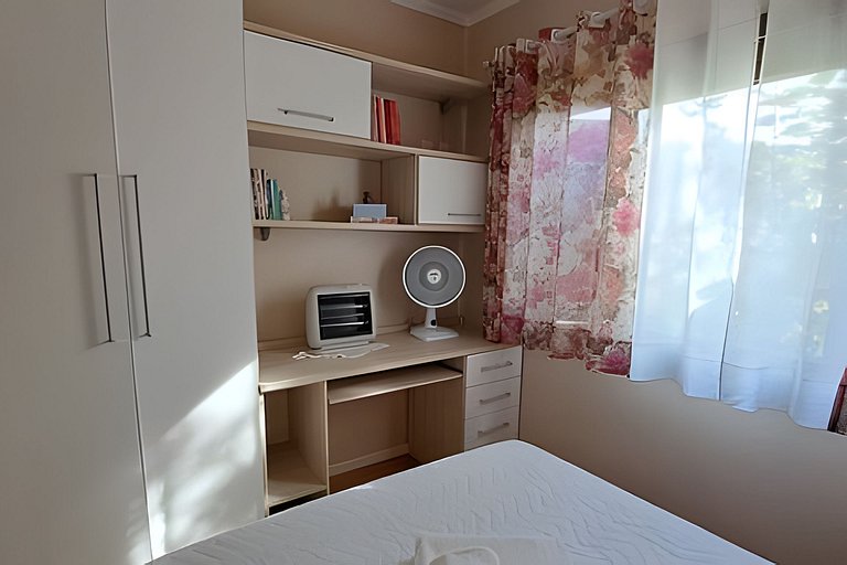 Casa Caminhos de Pedra ao lado da casa da ovelha