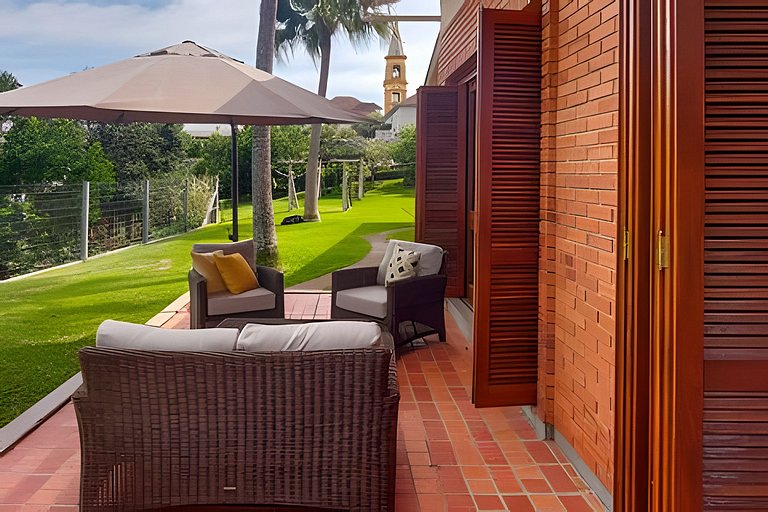 Casa 4 suíte, piscina interna em Pinto Bandeira