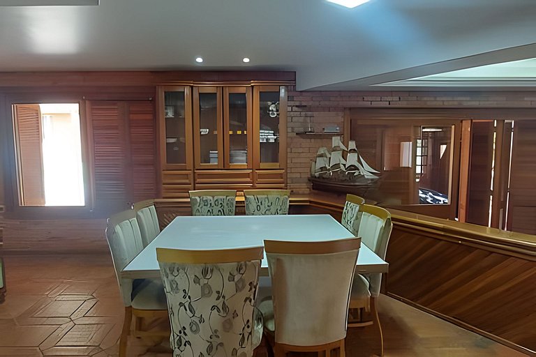 Casa 4 suíte, piscina interna em Pinto Bandeira