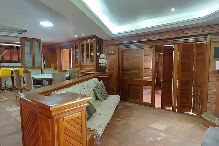 Casa 4 suíte, piscina interna em Pinto Bandeira