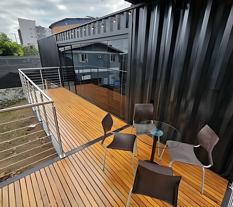 Container Charmoso com Vista para o Vale