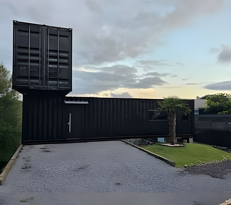 Container Charmoso com Vista para o Vale