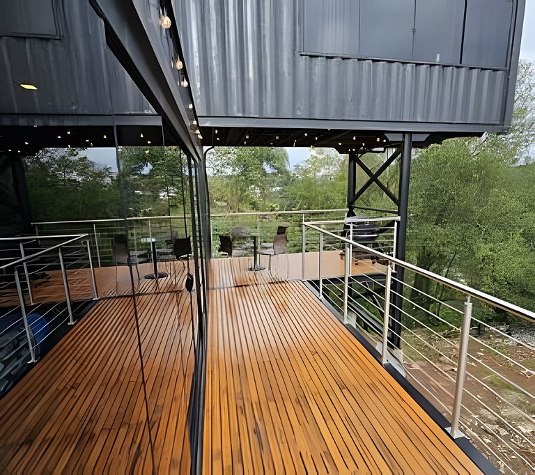 Container Charmoso com Vista para o Vale