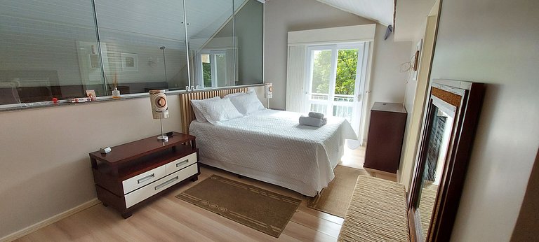 Sítio Exclusivo com Piscina, Lareira e Natureza