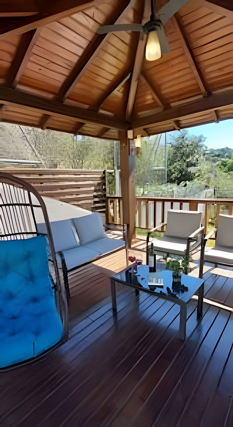 Casa com Adega na  Serra Gaúcha